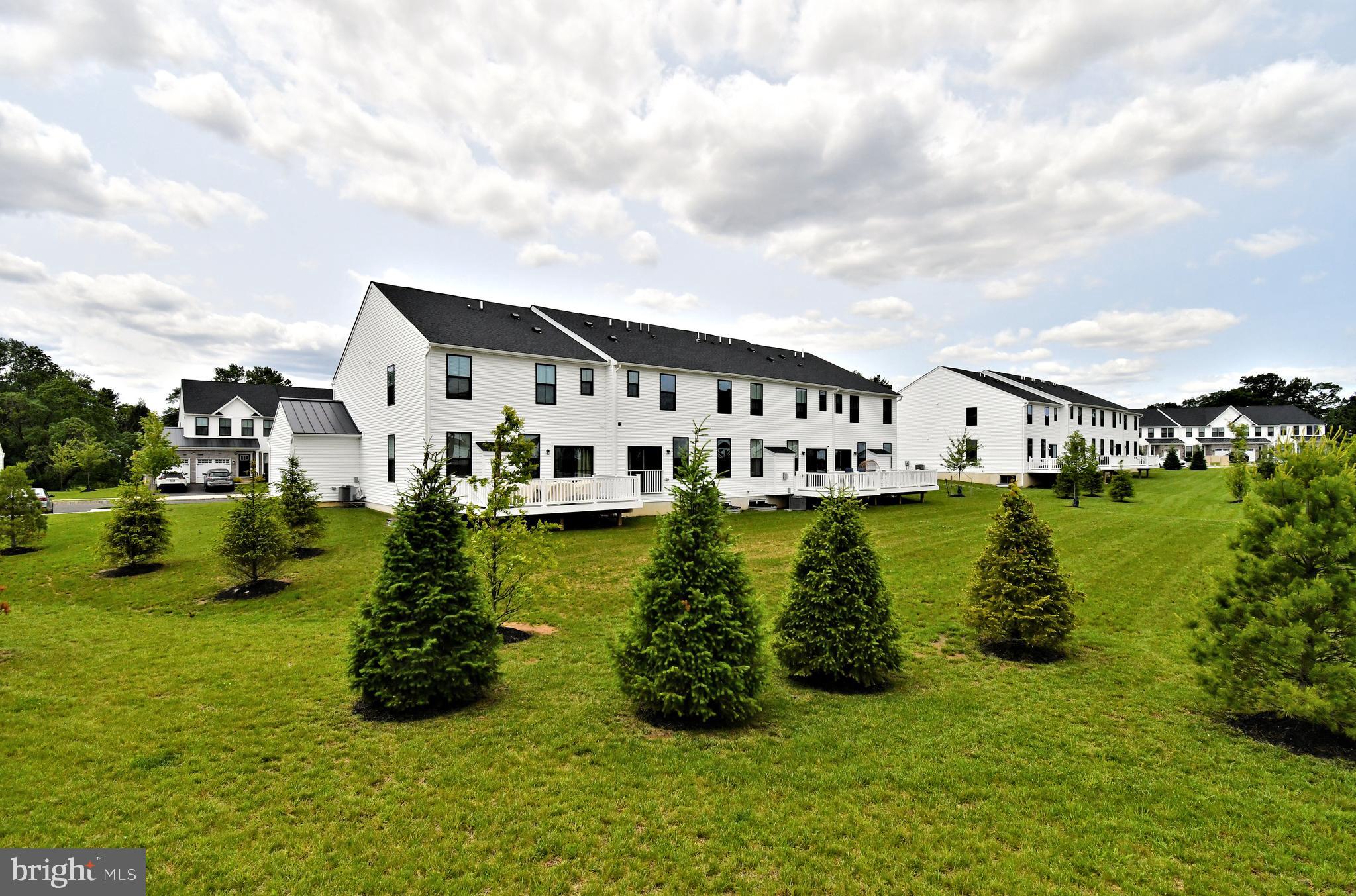 ASHBOURNE MEADOWS - Residential