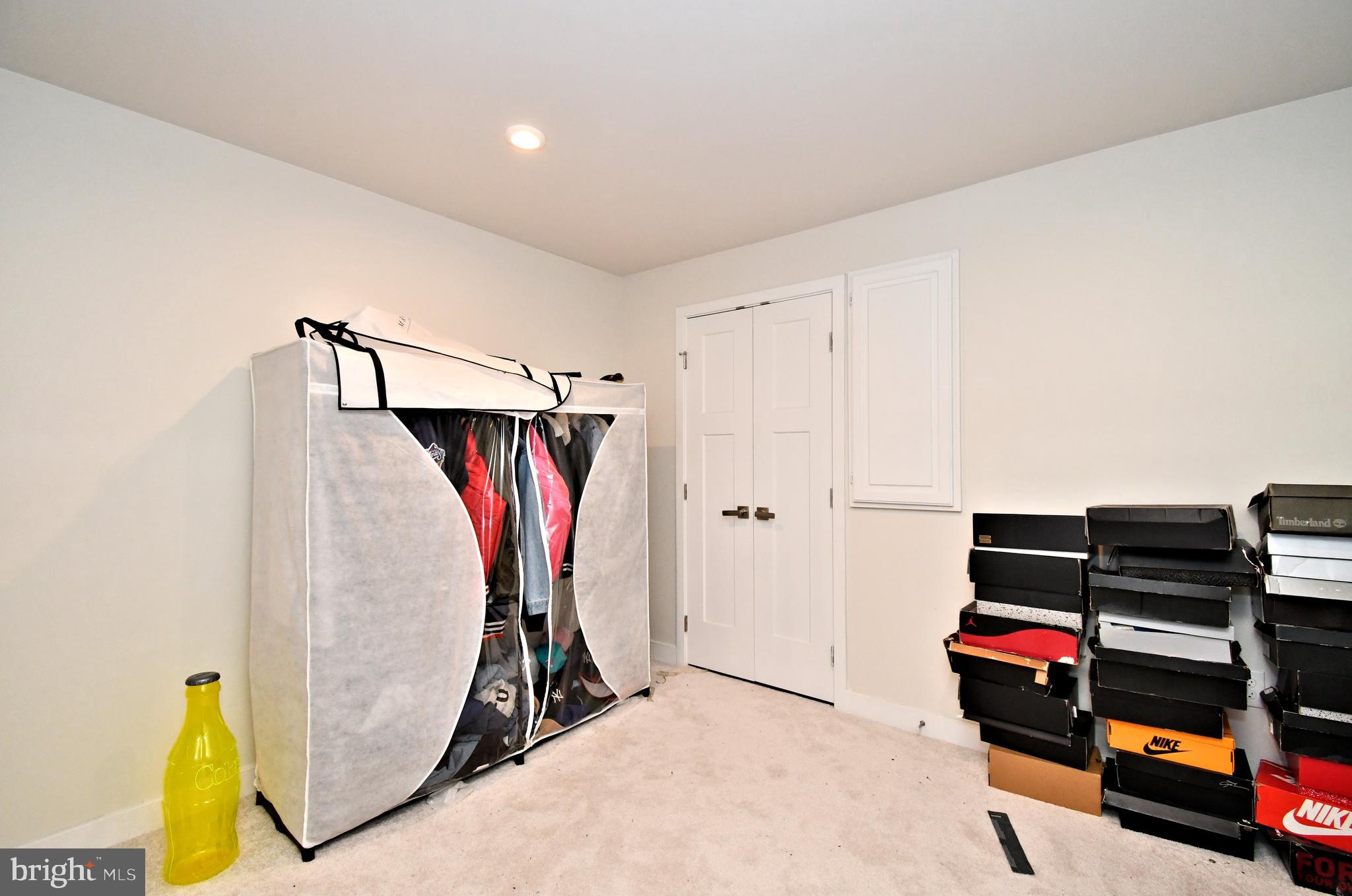 ASHBOURNE MEADOWS - Residential