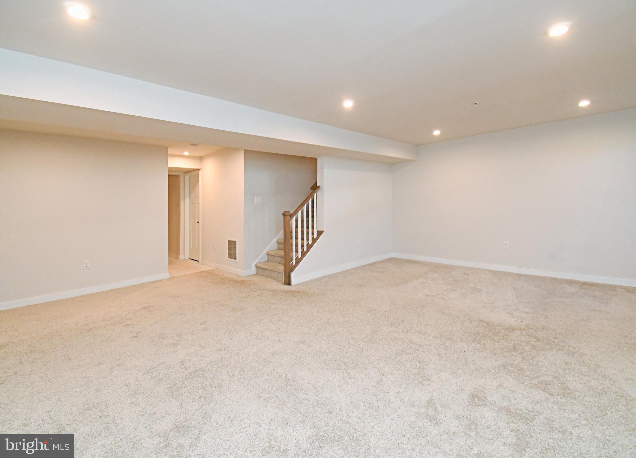 ASHBOURNE MEADOWS - Residential