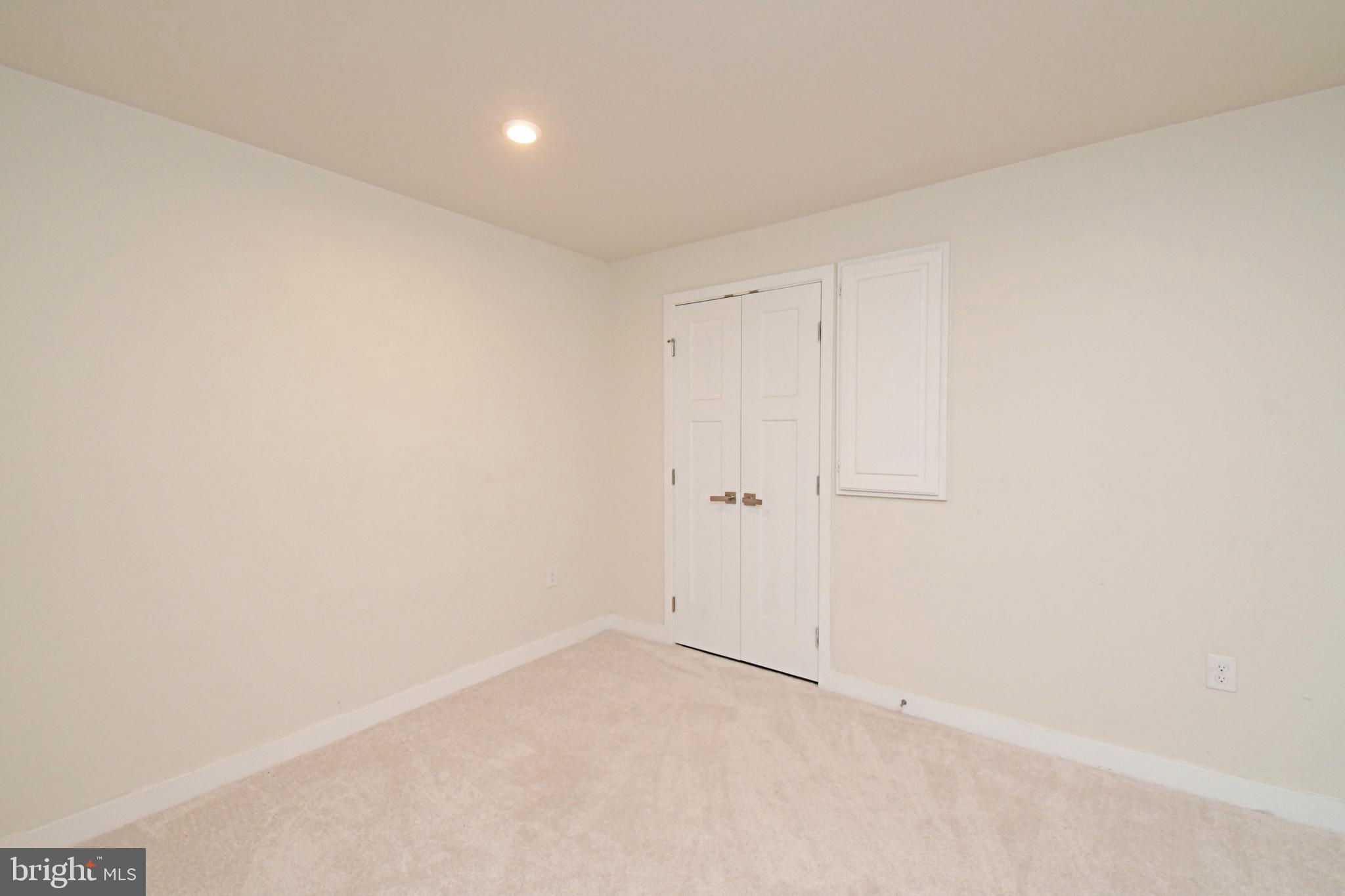 ASHBOURNE MEADOWS - Residential