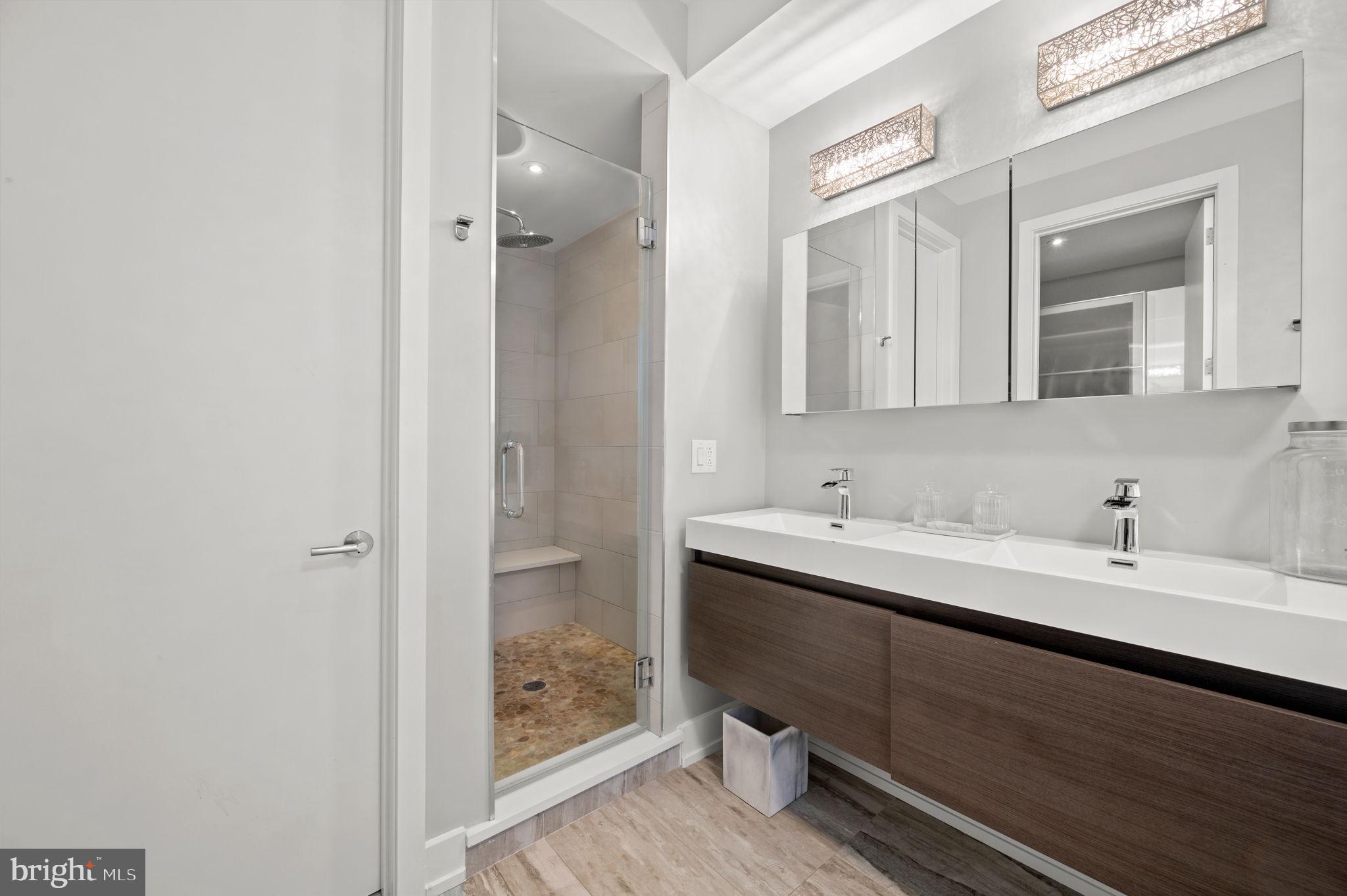 NORTHERN LIBERTIES - Residential Lease