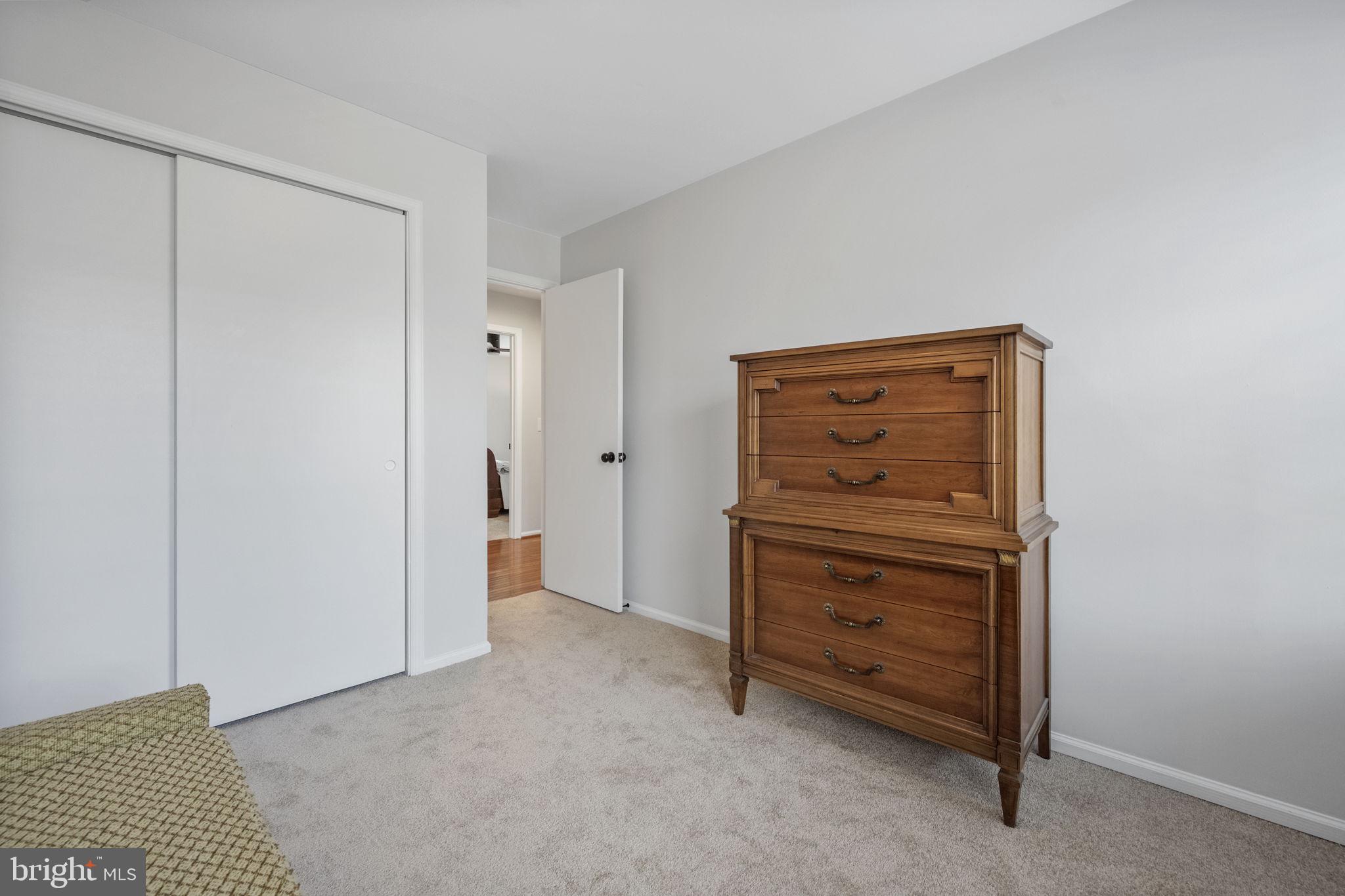 COUNTRYSIDE - Residential