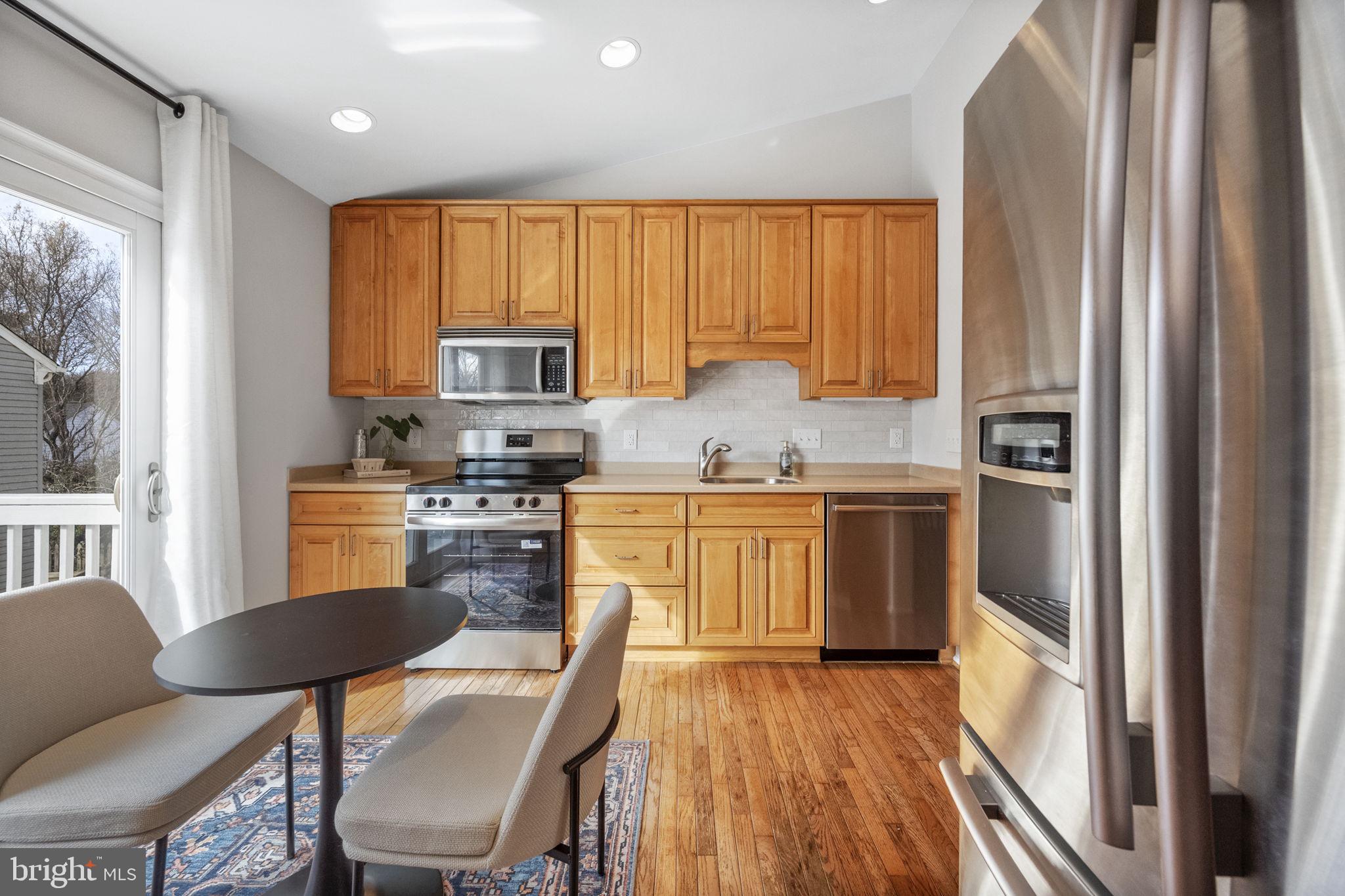 COUNTRYSIDE - Residential