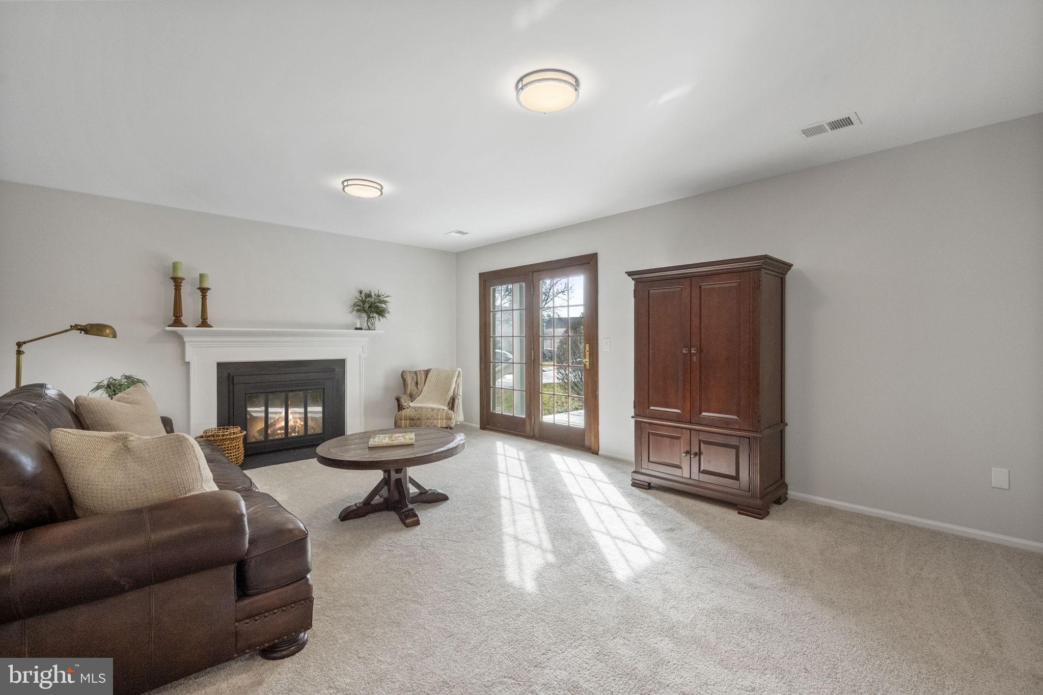 COUNTRYSIDE - Residential