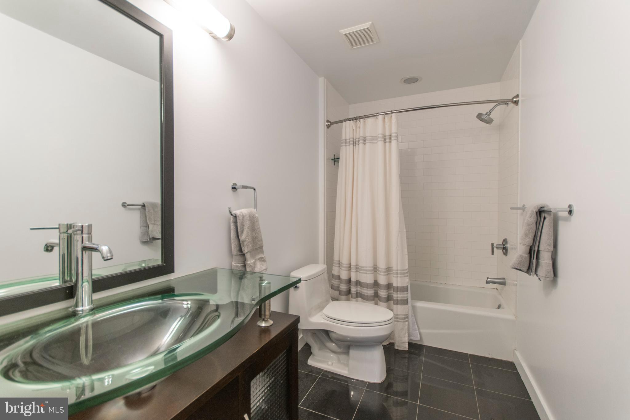 NORTHERN LIBERTIES - Residential Lease