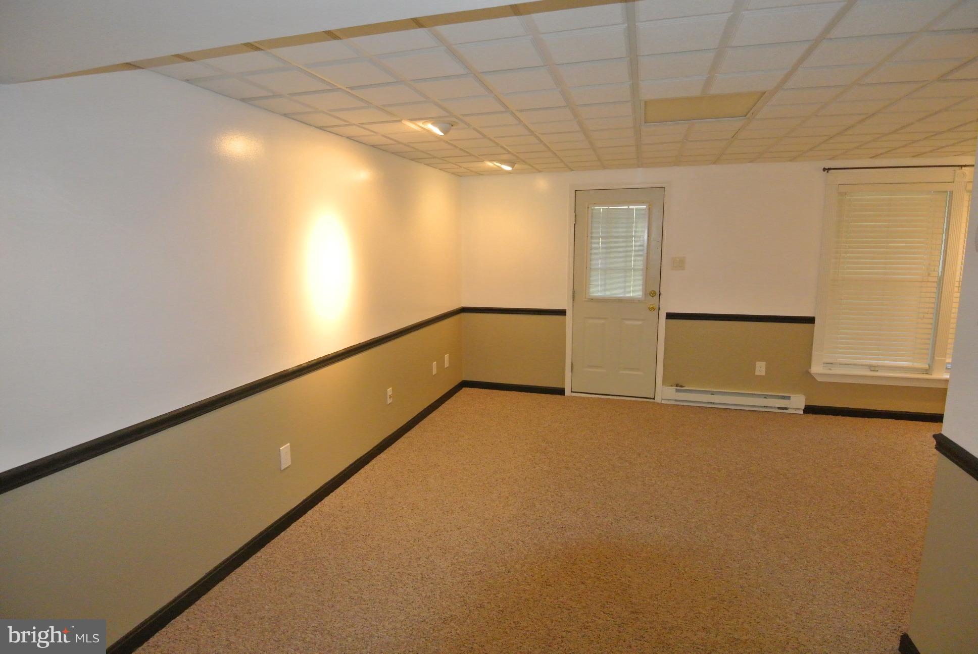 VILLAGE OF THOMAS RUN - Residential Lease