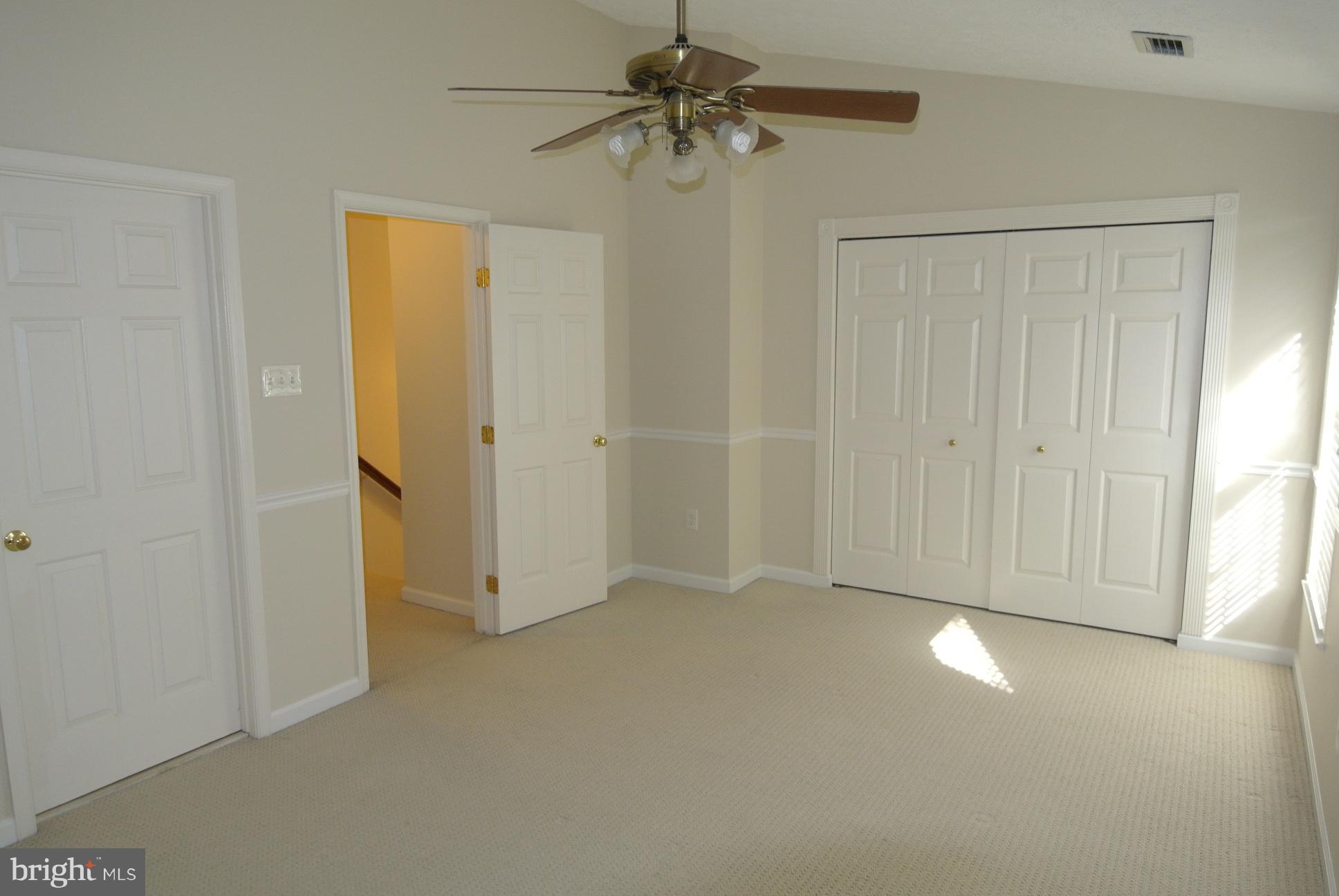 VILLAGE OF THOMAS RUN - Residential Lease