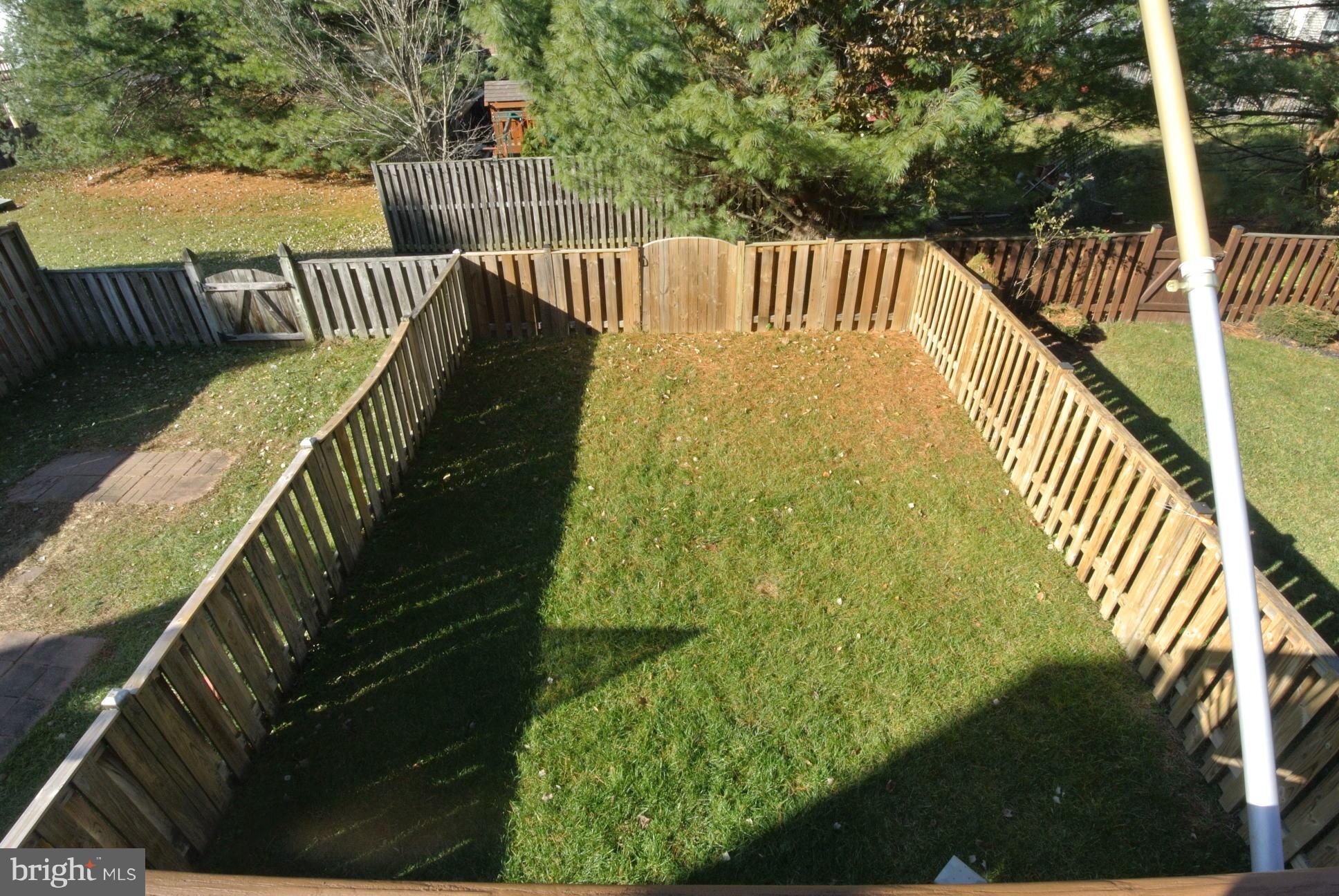 VILLAGE OF THOMAS RUN - Residential Lease