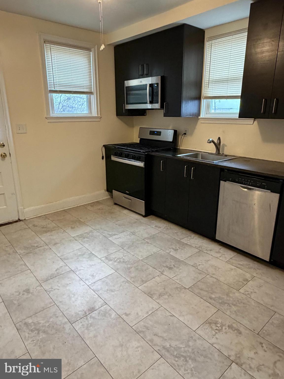 OVERLEA - Residential Lease