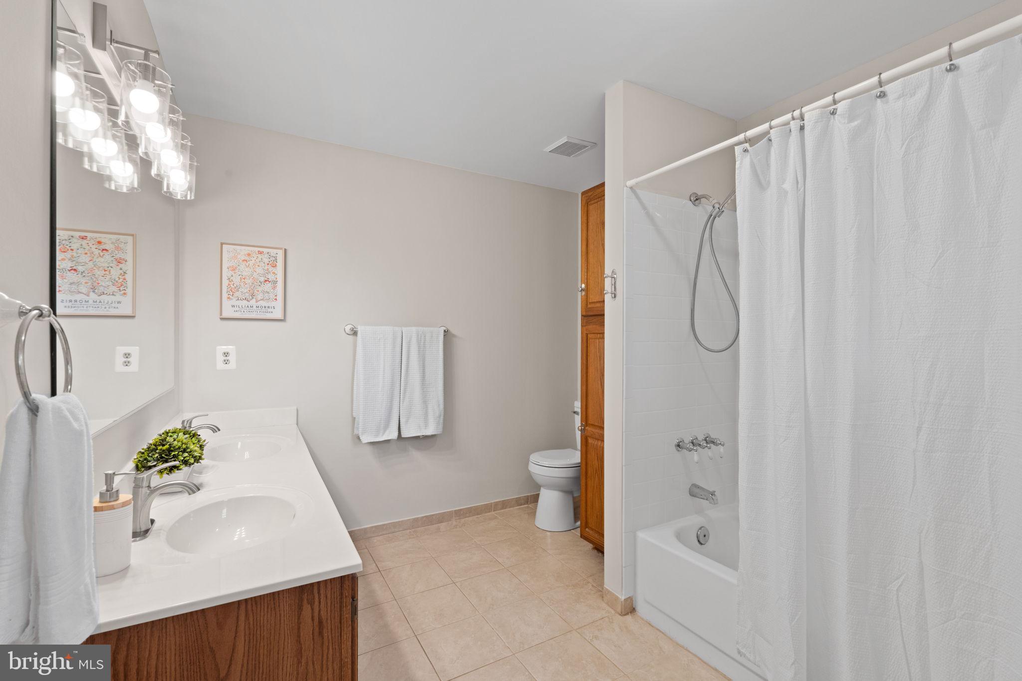 MONTCLAIR - Residential