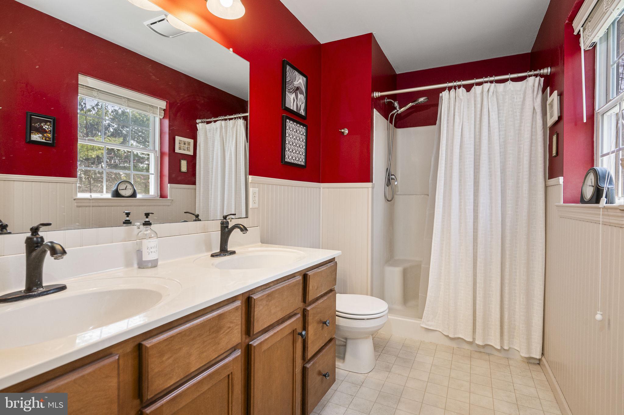 NEWPORT SQUARE - Residential