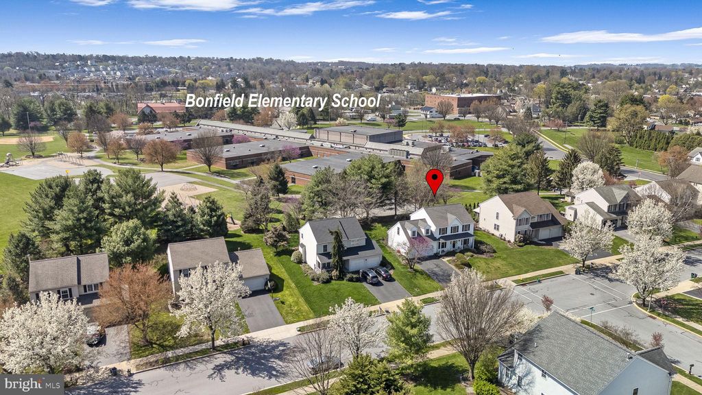 Photo of 218 Cambridge Lane, LITITZ, PA 17543 (MLS # PALA2086294)