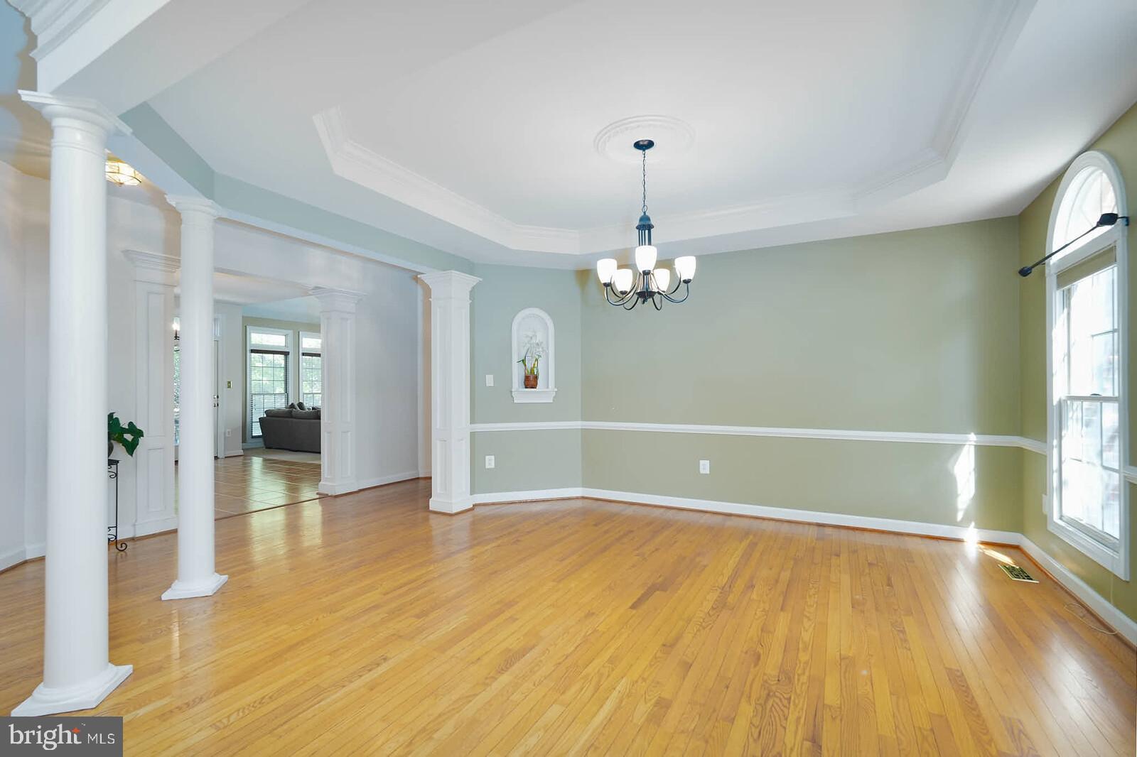 13014 ENGLISH TURN DRIVE