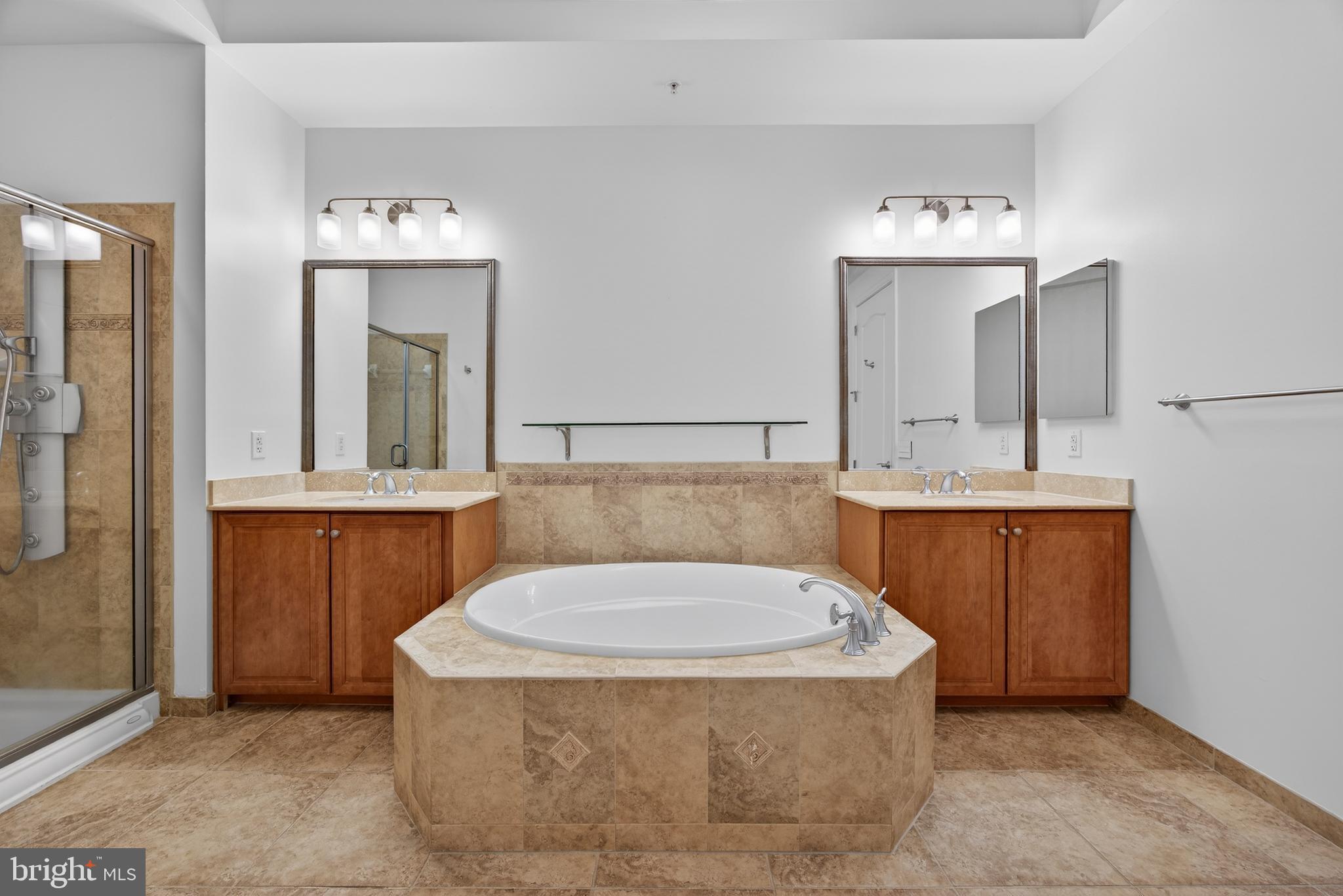 ANNAPOLIS TOWNE CENTRE - Residential