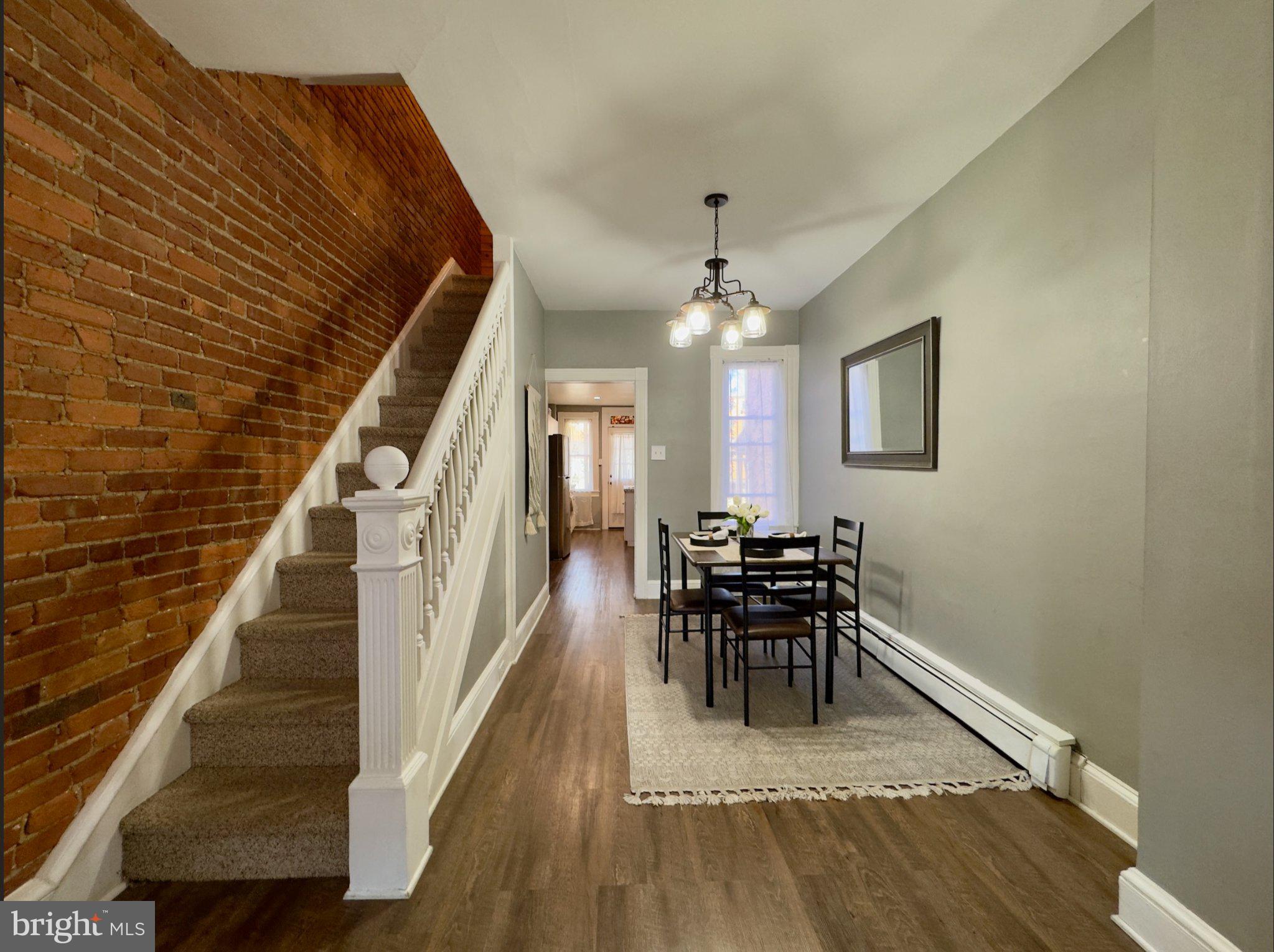 315 1/2 E CHESTNUT STREET