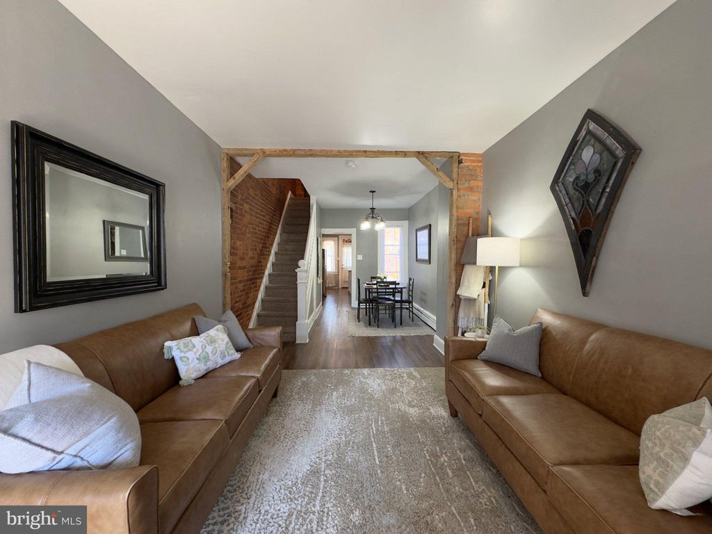 Photo of 315 1/2 E Chestnut Street, LANCASTER, PA 17602 (MLS # PALA2087030)