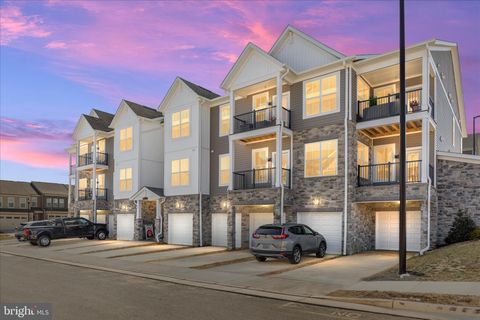 Condo For Sale - 30 Hyssop Way #207<br/> Stafford County, STAFFORD, VA 22554