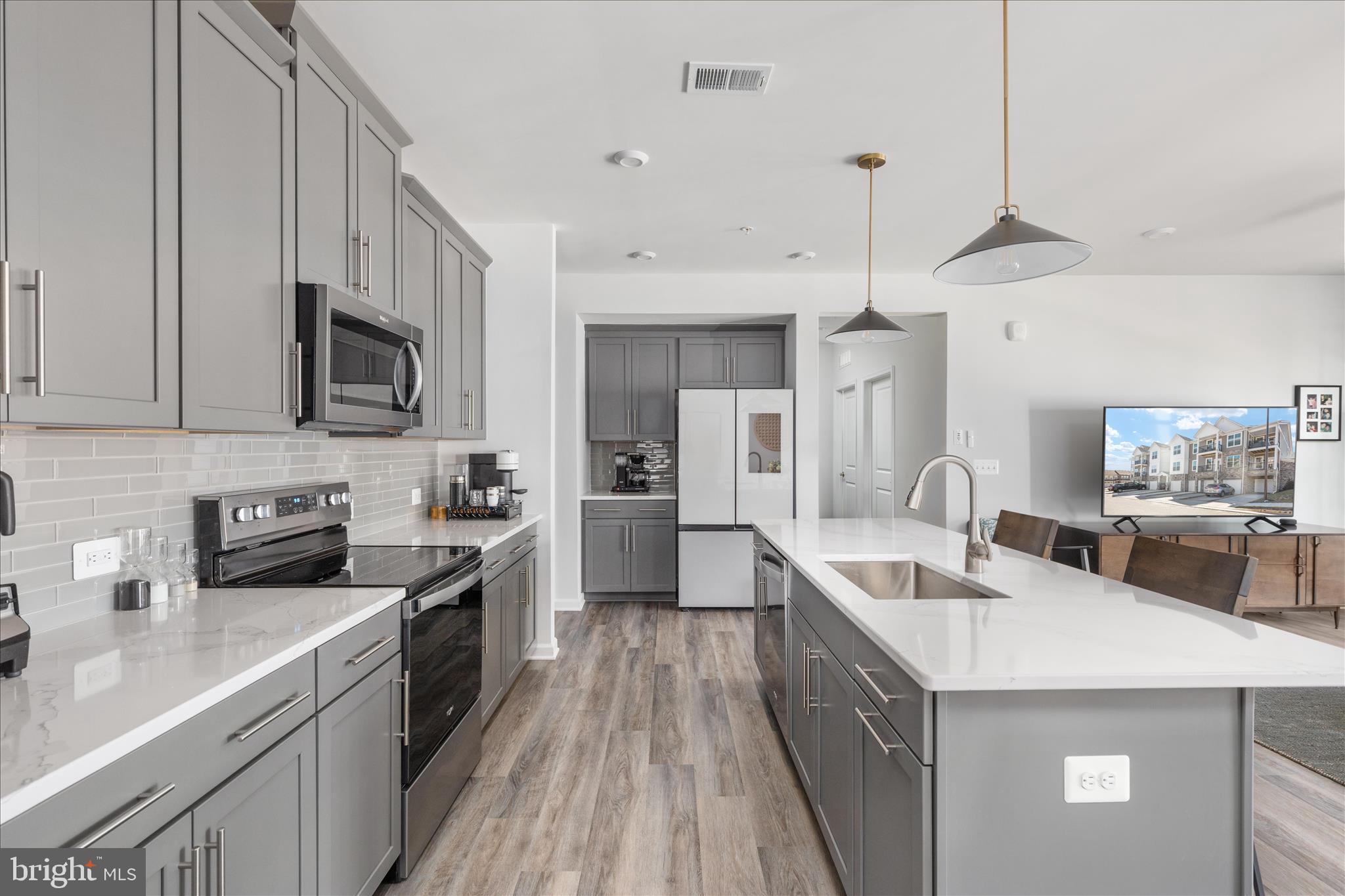 EMBREY MILL - Residential