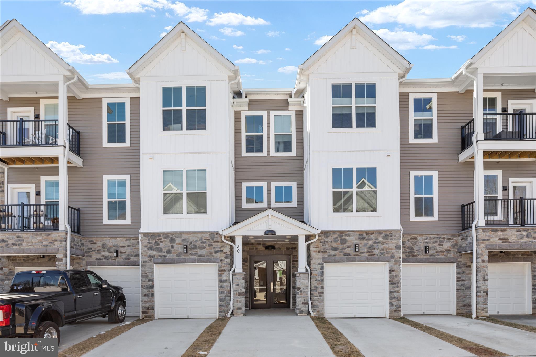 EMBREY MILL - Residential