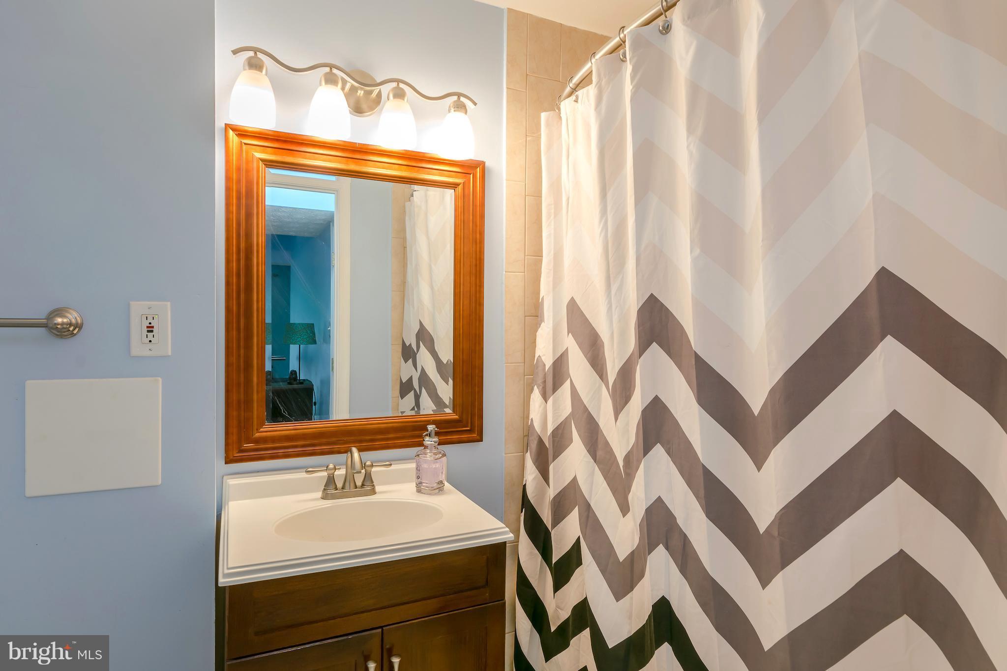 NEWINGTON COMMONS - Residential