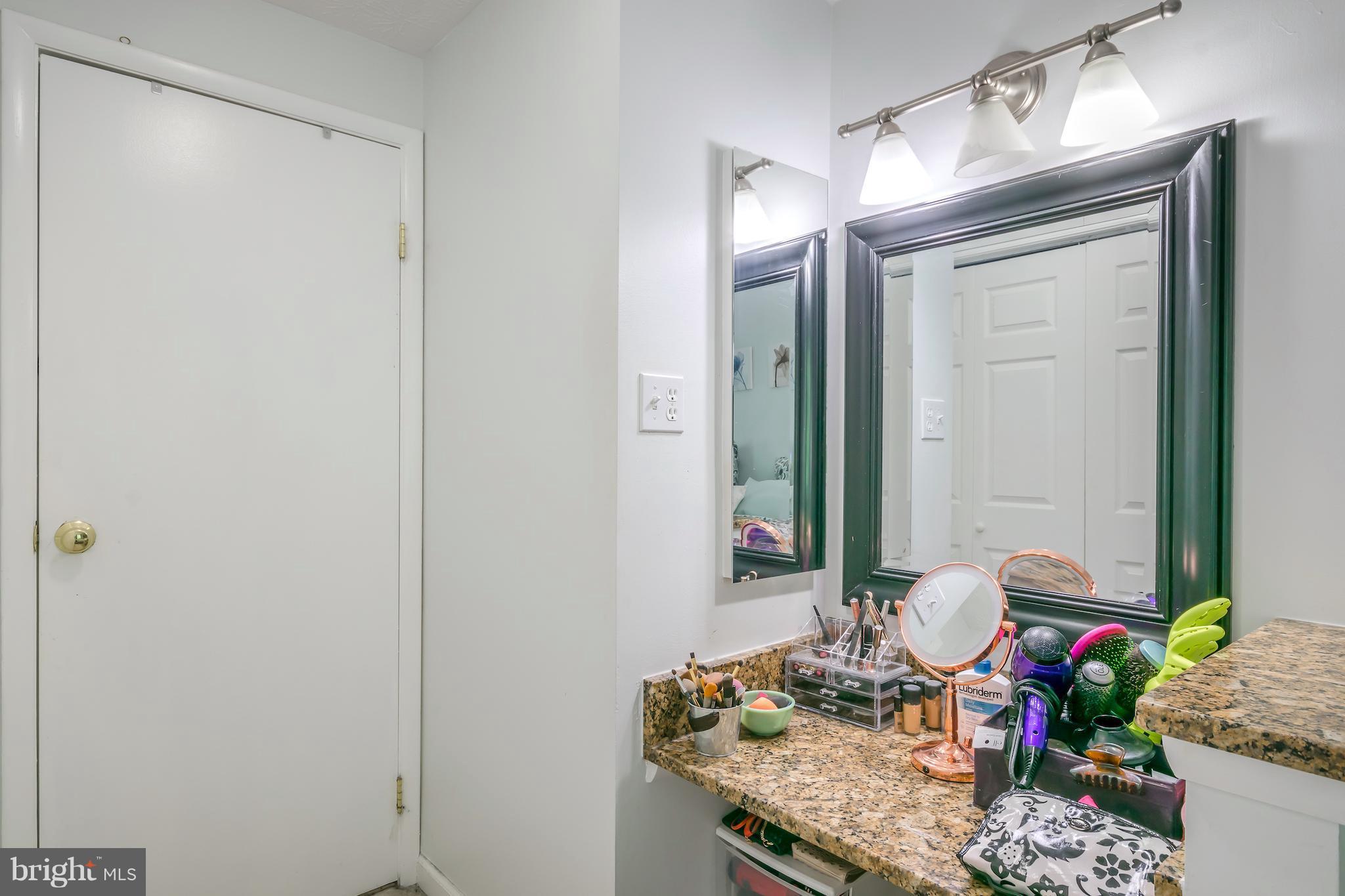 NEWINGTON COMMONS - Residential