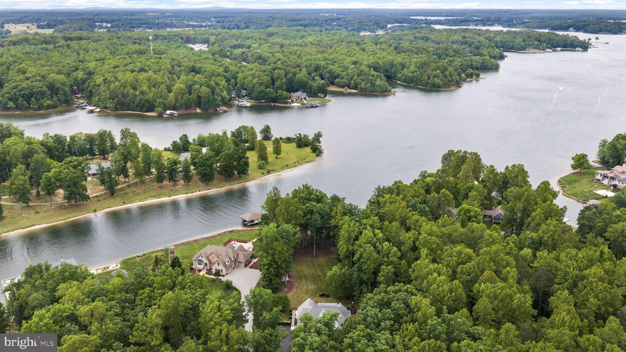 THE VILLAGE AT LAKE ANNA - Residential