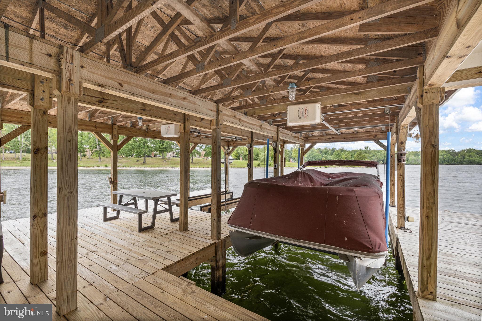 THE VILLAGE AT LAKE ANNA - Residential