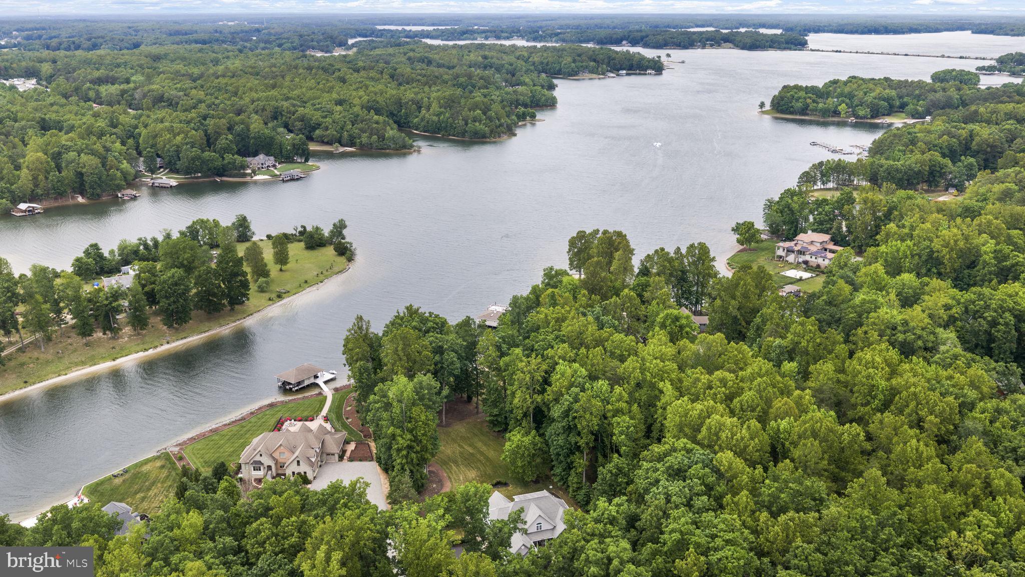 THE VILLAGE AT LAKE ANNA - Residential