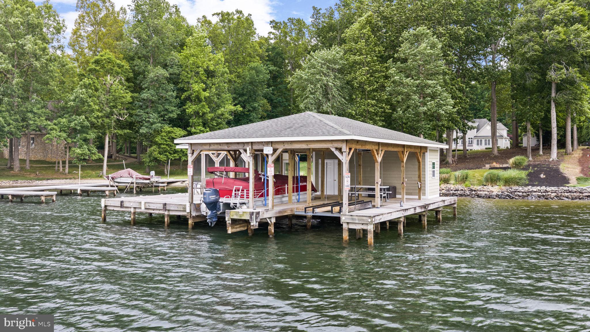 THE VILLAGE AT LAKE ANNA - Residential