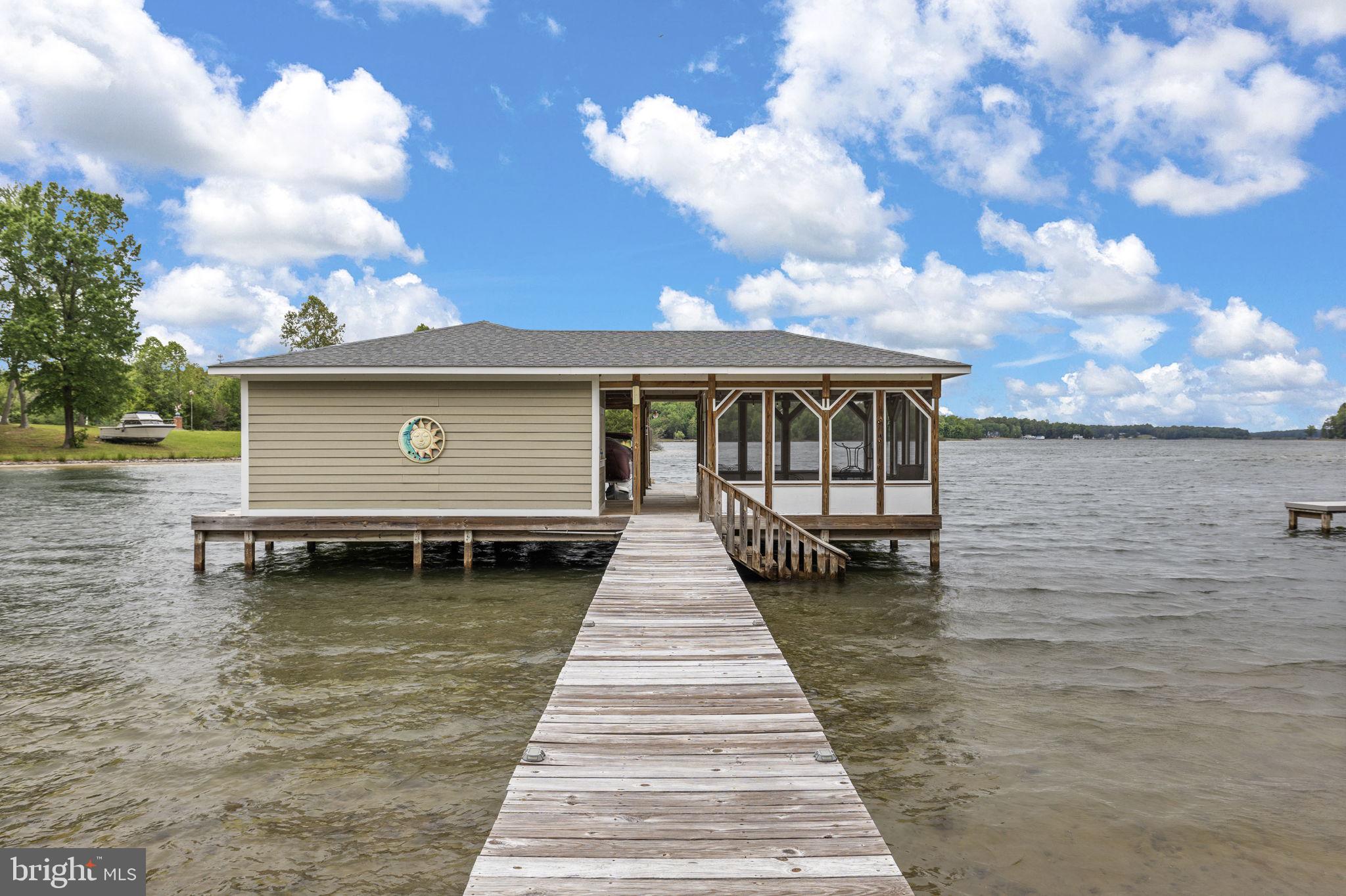 THE VILLAGE AT LAKE ANNA - Residential