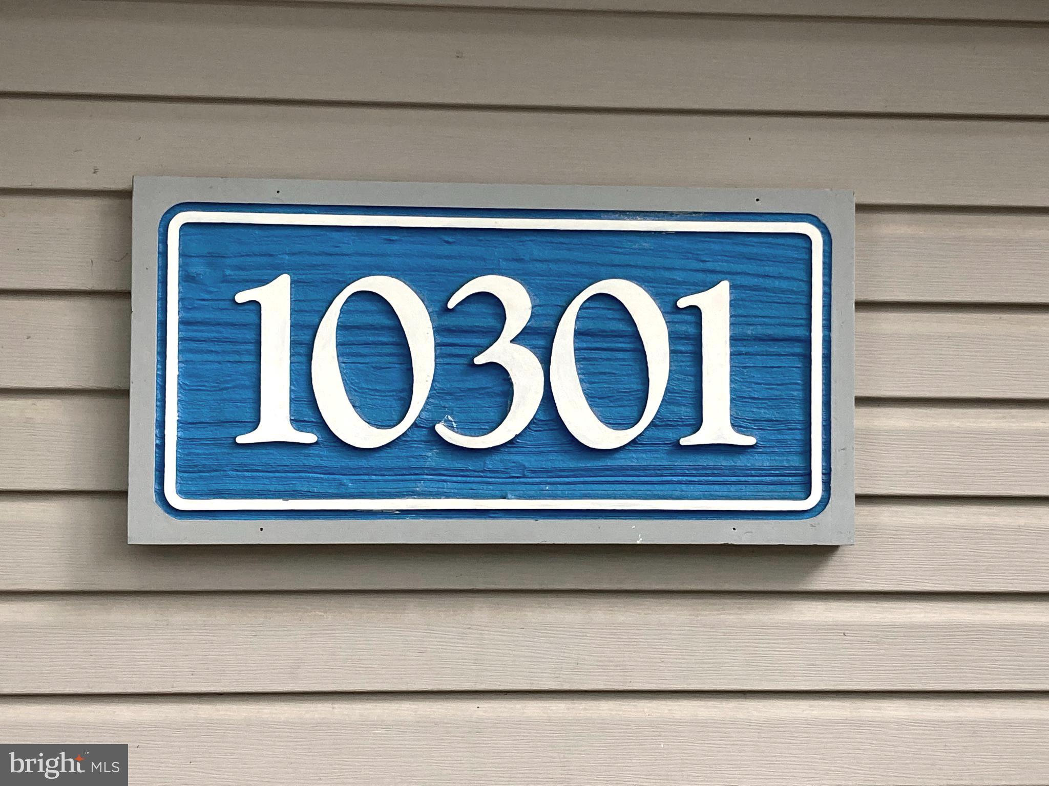 FOUR WINDS AT OAKTON - Residential