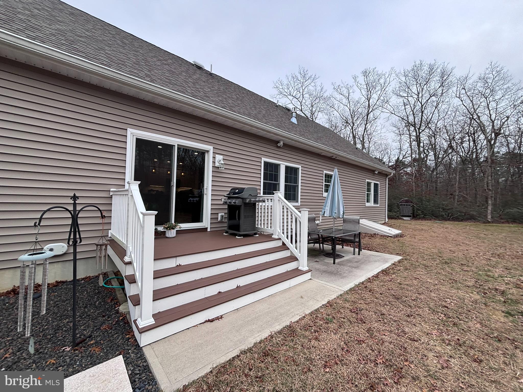 NUGENTOWN - Residential