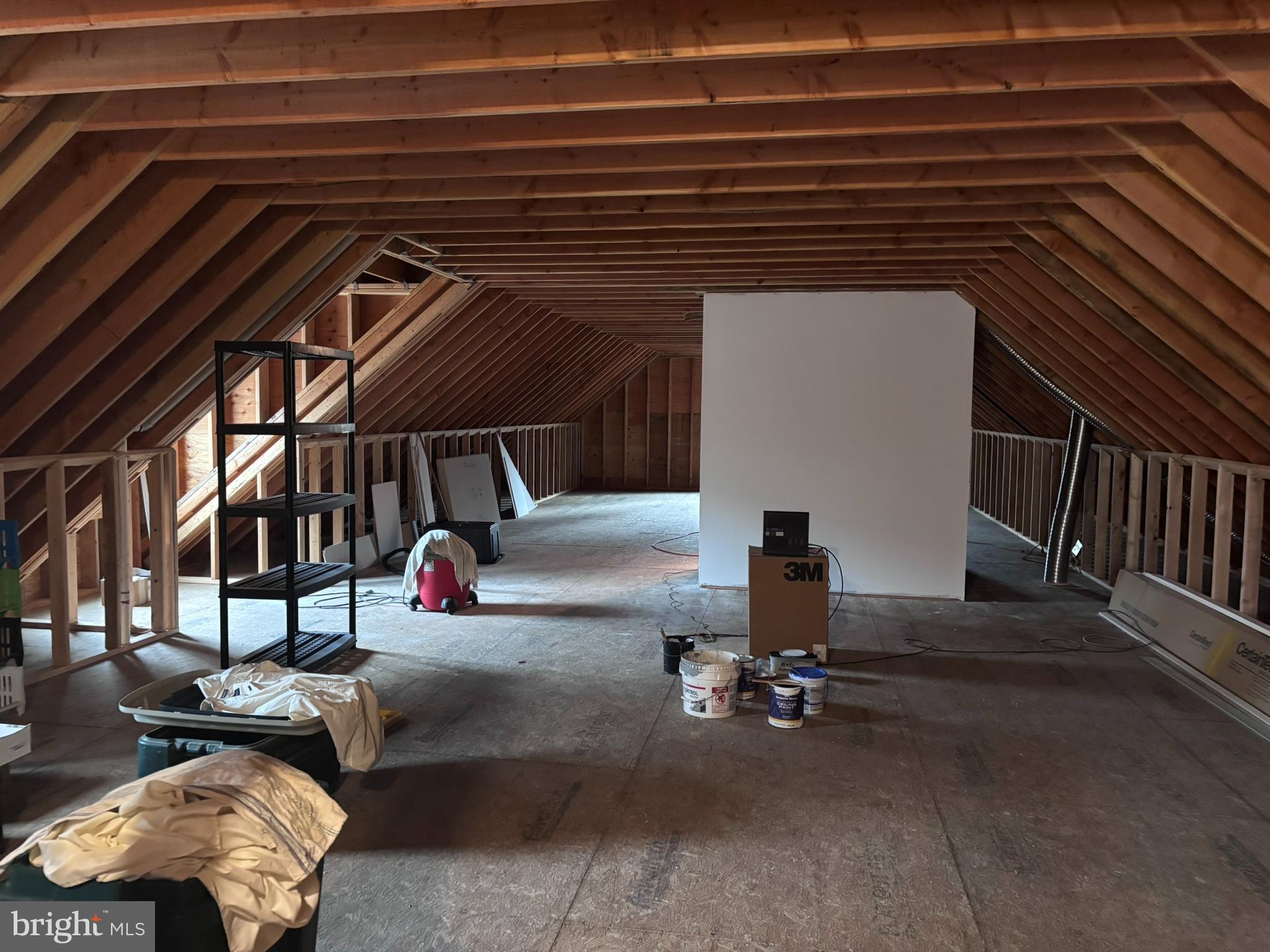 NUGENTOWN - Residential