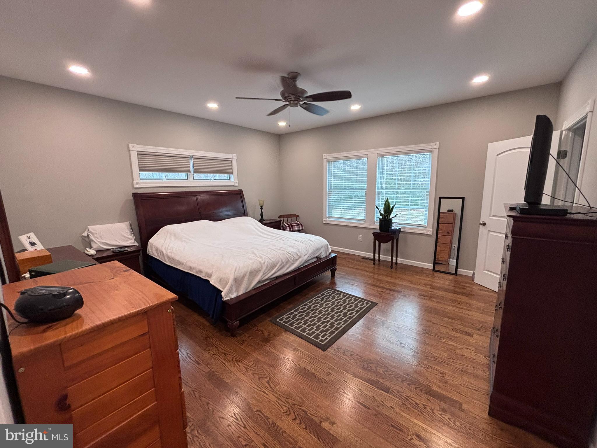 NUGENTOWN - Residential