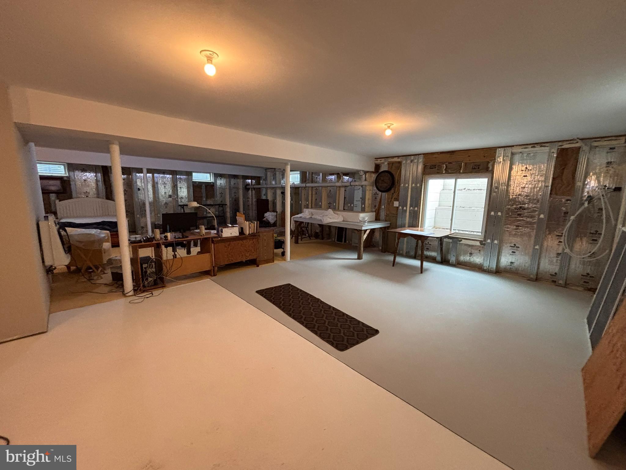 NUGENTOWN - Residential