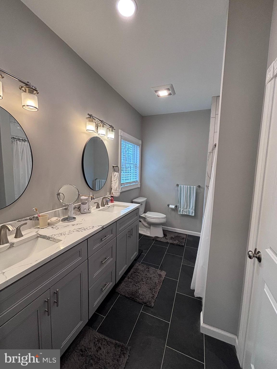 NUGENTOWN - Residential