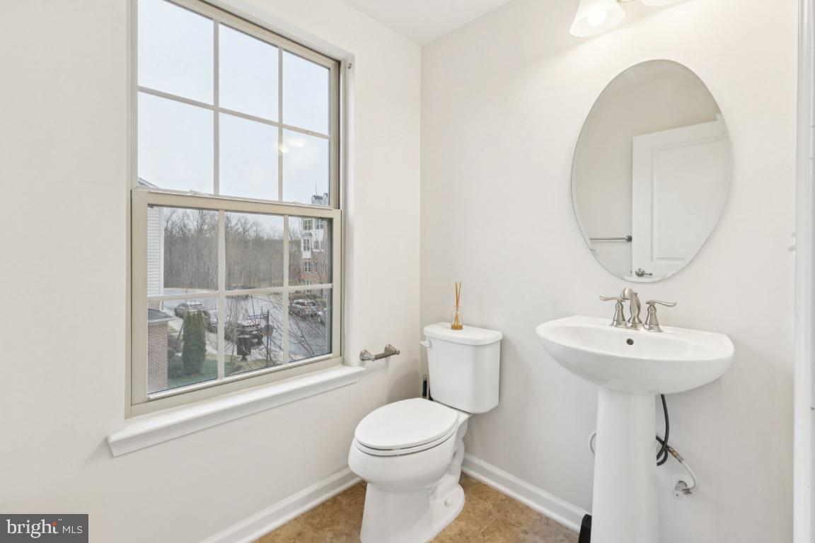 VIRGINIA MANOR CONDOMINIUM - Residential