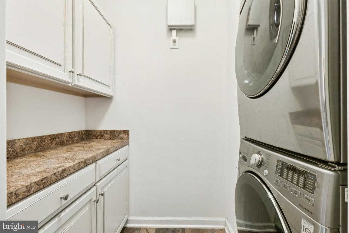 VIRGINIA MANOR CONDOMINIUM - Residential