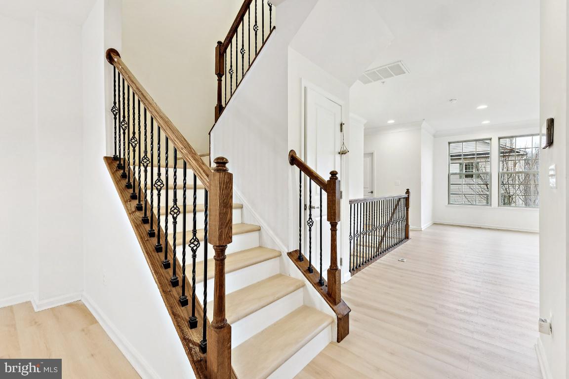 VIRGINIA MANOR CONDOMINIUM - Residential