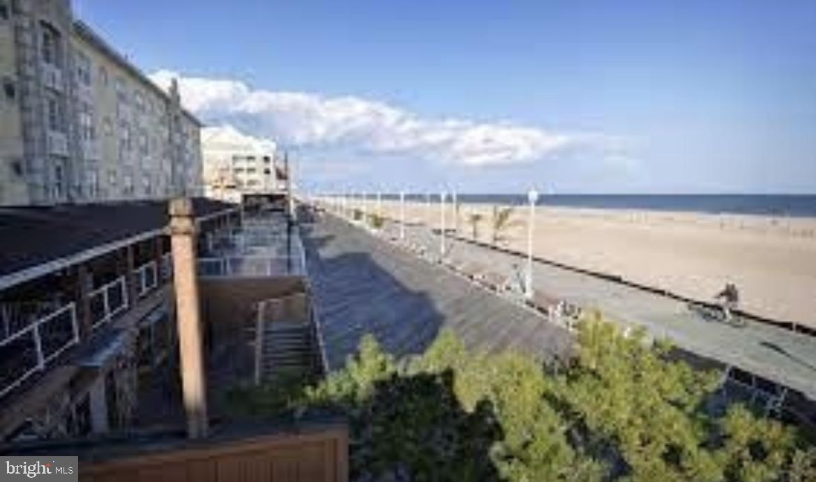 107 N ATLANTIC AVE 403 (WEEK 38)
