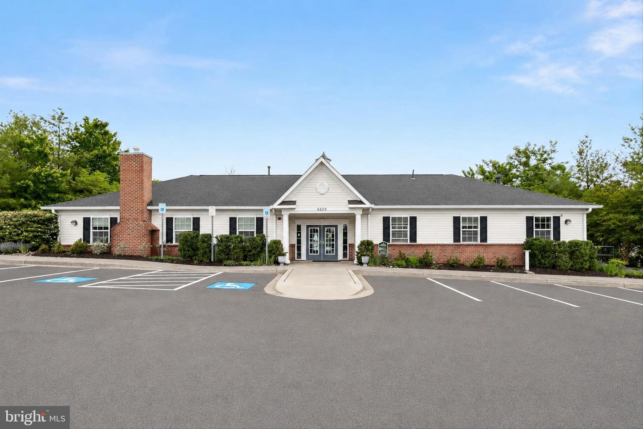 THE PARKE AT MOUNT WASHINGTON - Residential