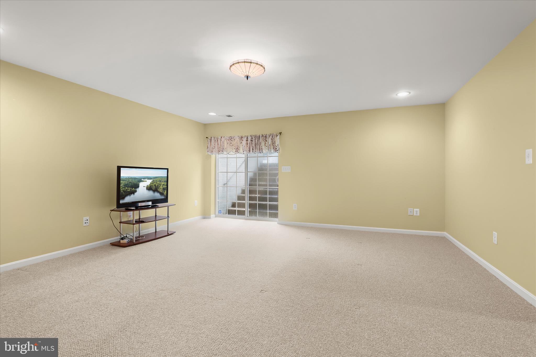 THE PARKE AT MOUNT WASHINGTON - Residential