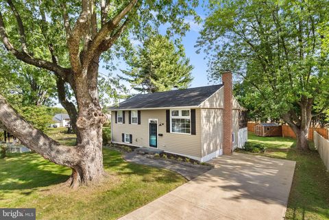 304 LAFAYETTE SW LEESBURG VA 20175