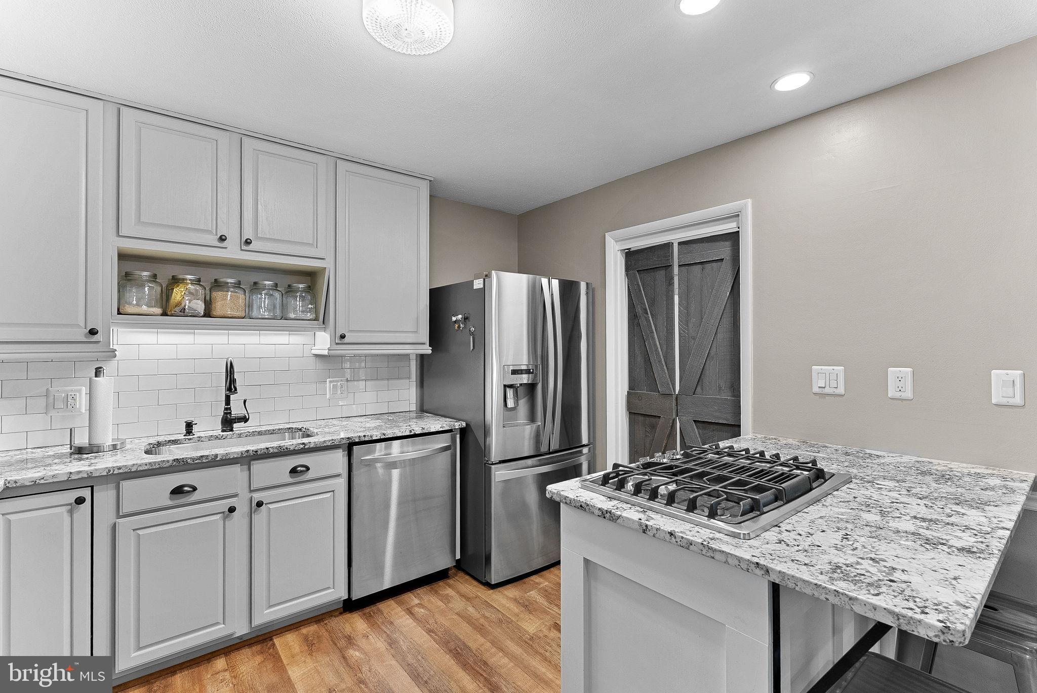 PROSPECT HILLS - Residential