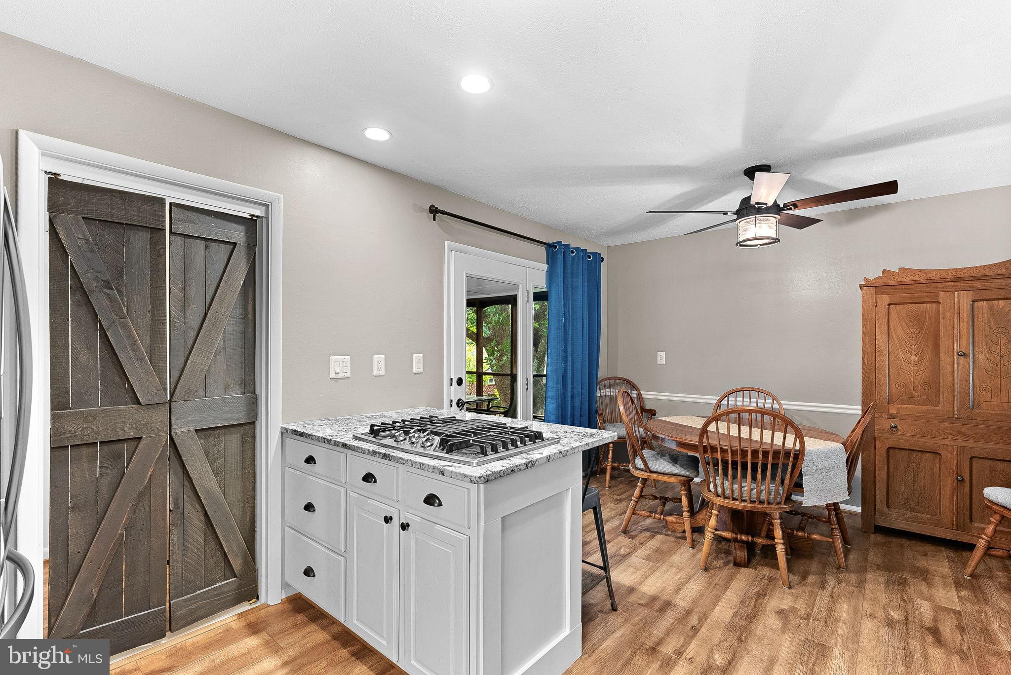 PROSPECT HILLS - Residential