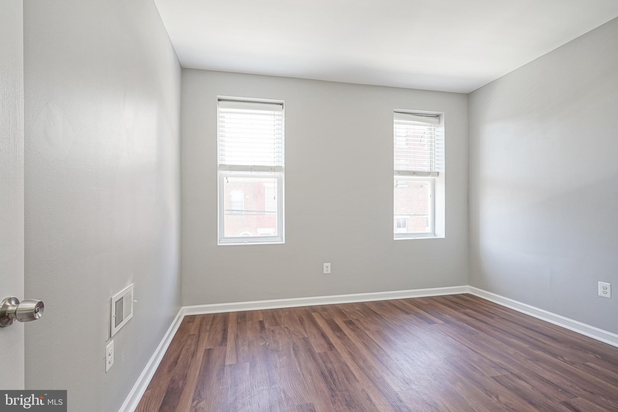 POINT BREEZE - Residential