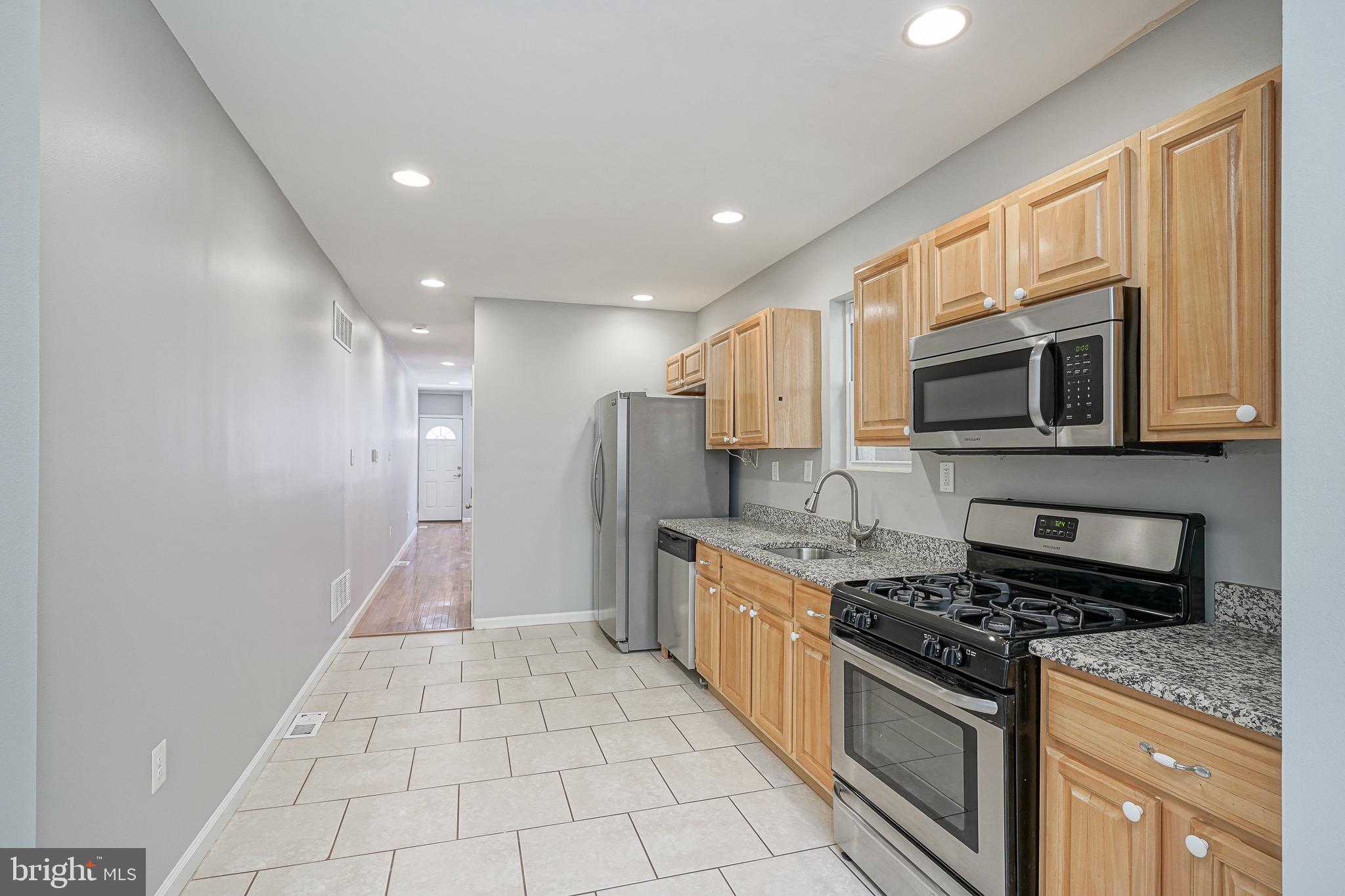 POINT BREEZE - Residential