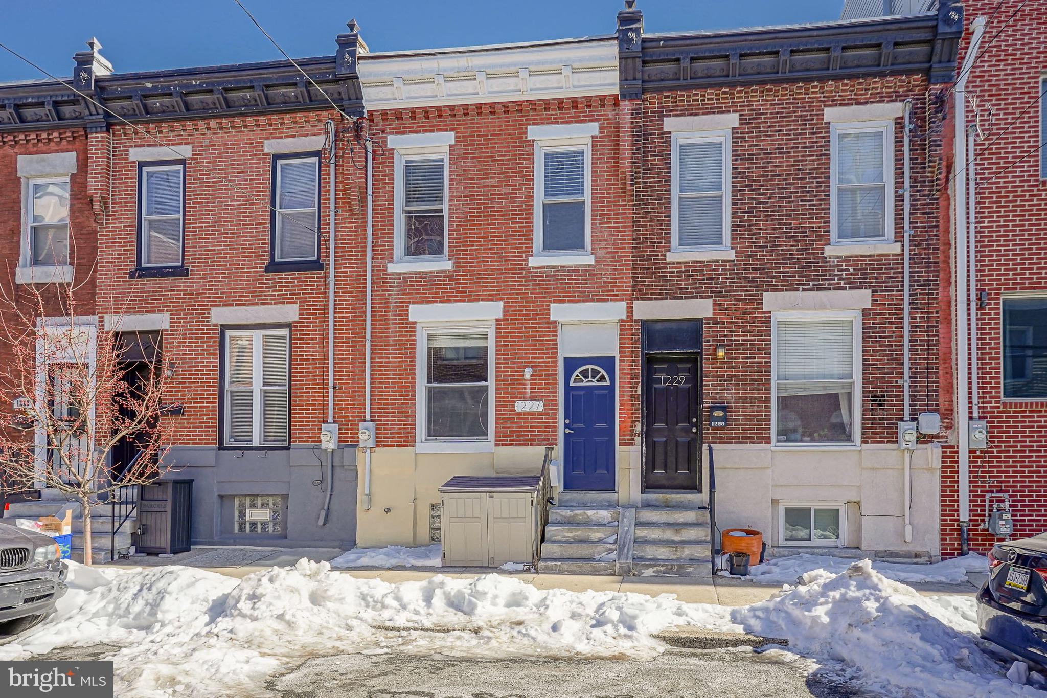 POINT BREEZE - Residential