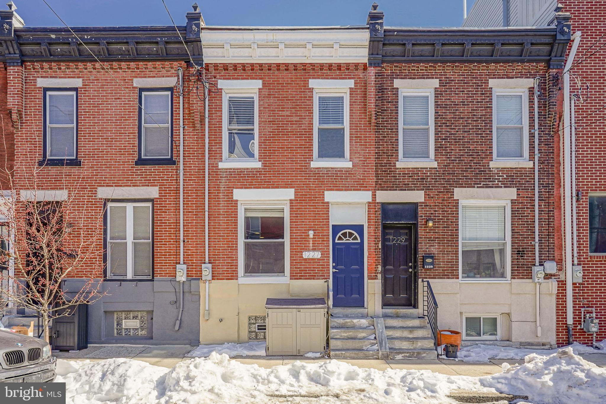 POINT BREEZE - Residential