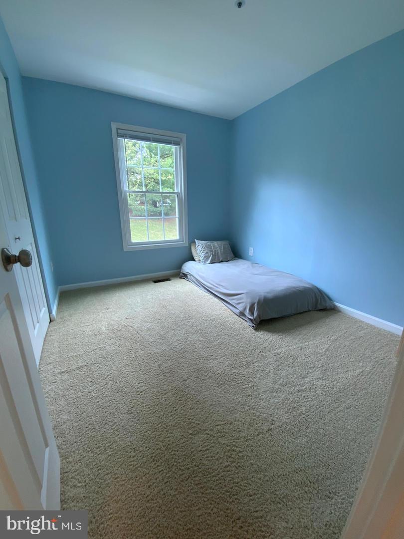 VILL AT MANCHESTER FARMS - Residential Lease